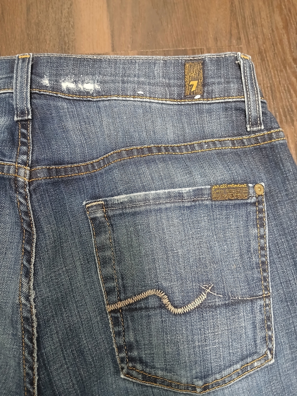 7 For All Mankind Men's Straight Jeans in Medium Blue Wash - Picture 7 of 9